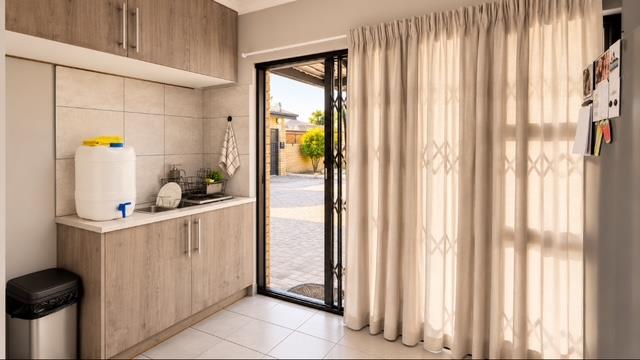 6 Bedroom Property for Sale in Dan Pienaar Free State